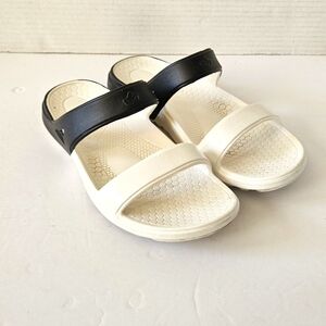 Spenco Fusion Women's black and white‎ slides size 8